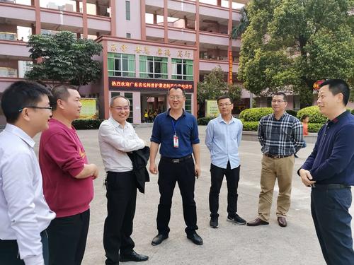 会后,惠台学校校长和博罗县罗阳二中校长在学校管理等方面进行了深入