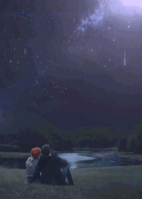 情侣美景星空流星gif动图_动态图_表情包下载_soogif