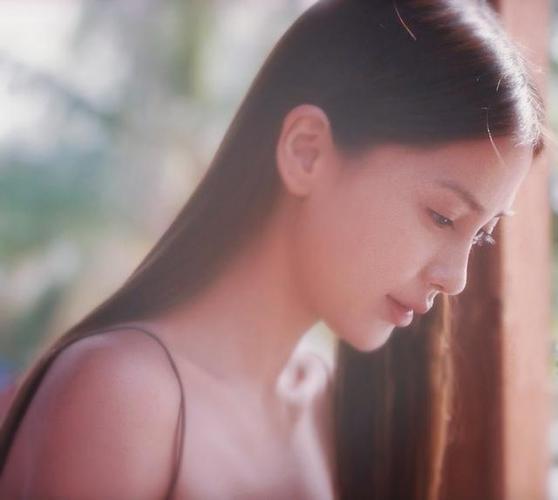 angelababy的生理期高潮了全国网民,她值得被同情吗