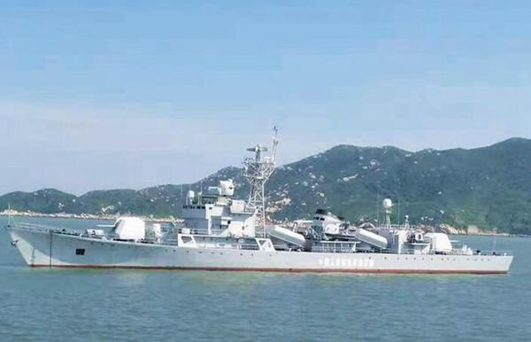 "金华舰"正式退役 "荣归故里"