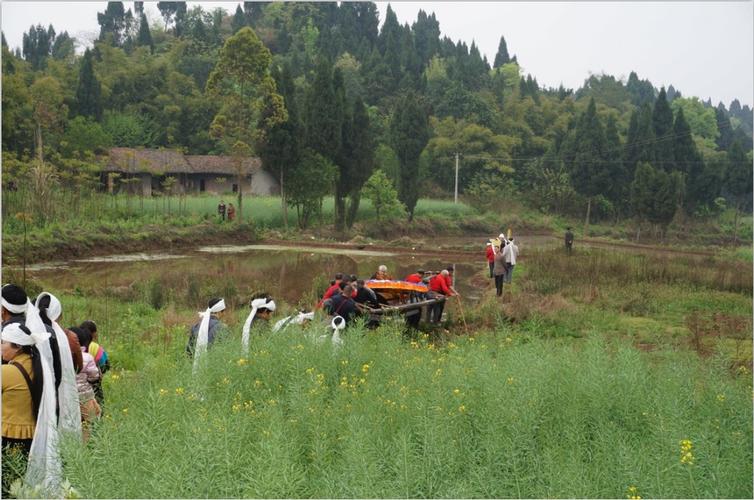 论坛 69 大话四川论坛 69 乐山论坛 69 清明实拍:乡间丧葬出殡