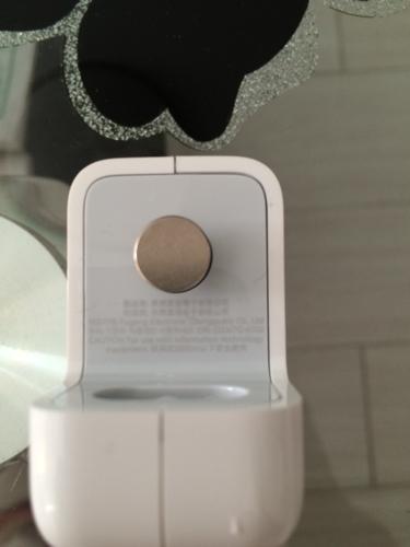 ipad air2港版充电器是这样的吗?