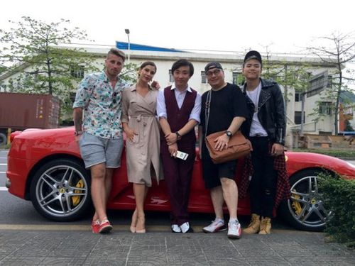 中国好声音摇滚唱将钟伟强加盟足球星梦