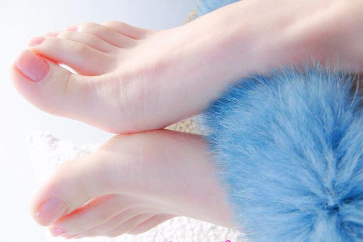 女孩什么样的脚丫算好看