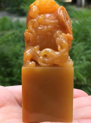 一克田黄石多少钱,2020年天然田黄石一般什么价格