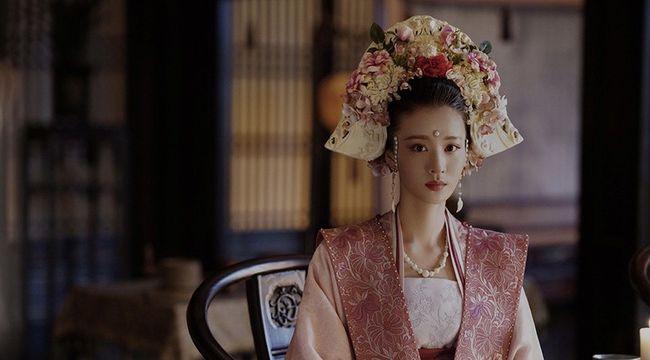 古装剧9款华丽浮夸的头饰赵丽颖张钧宁美成经典