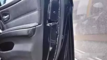 宝马车门咯吱异响最实惠处理步骤