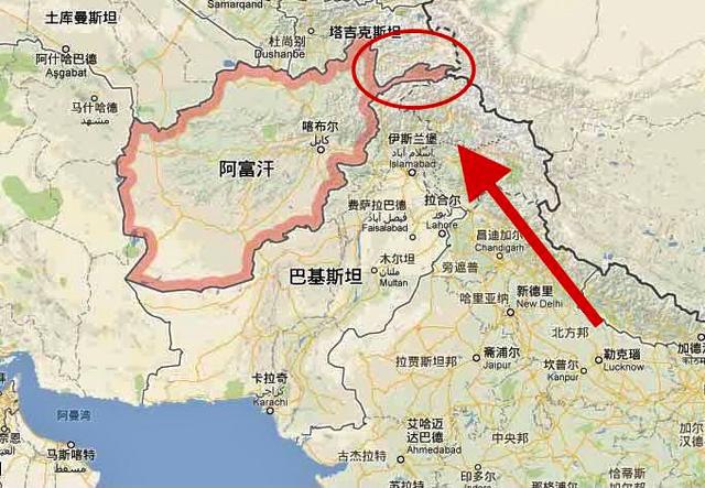 箭头所指红圈内的细长部,便是"瓦罕走廊",为中阿两国接壤的关键通道