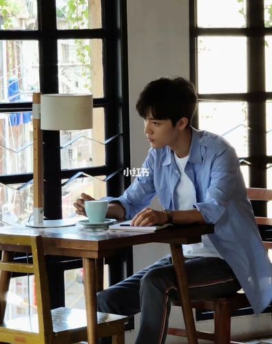 偶遇一个帅哥喝咖啡7515_帅哥_咖啡_肖战_娱乐