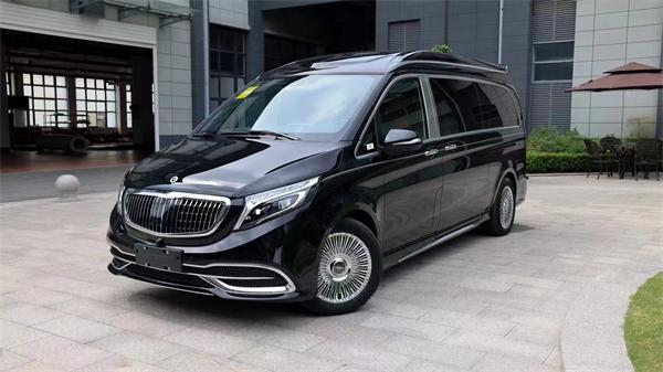 伟昊奔驰v260l高顶商务车中的王者