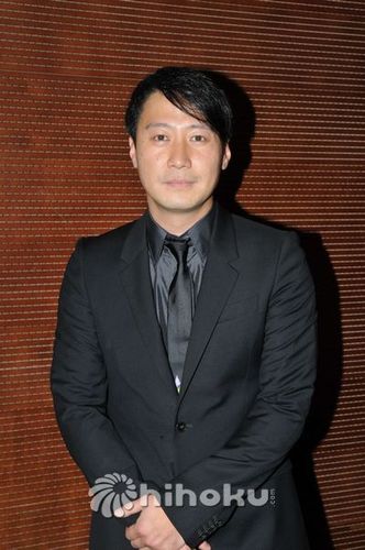 乐基儿觉得黎明穿西装特别好看.