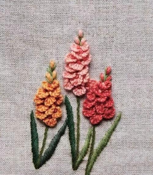 刺绣| 立体绣,花花草草的立体刺绣针法,简单又漂亮