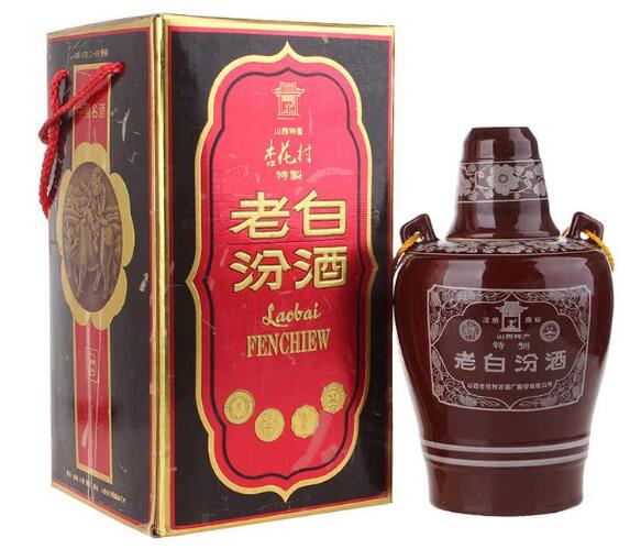 酒文化 酒知识 正文 老白汾是山西汾酒的中端酒,也是其三大系列(玻瓶