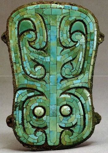 众所周知的二里头文化核心物质文化元素,如铜爵,绿松石龙形器,牙璋