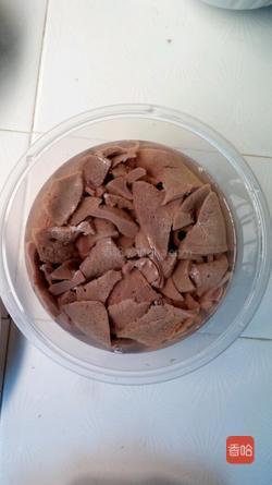 青椒炒猪肝的做法图解1