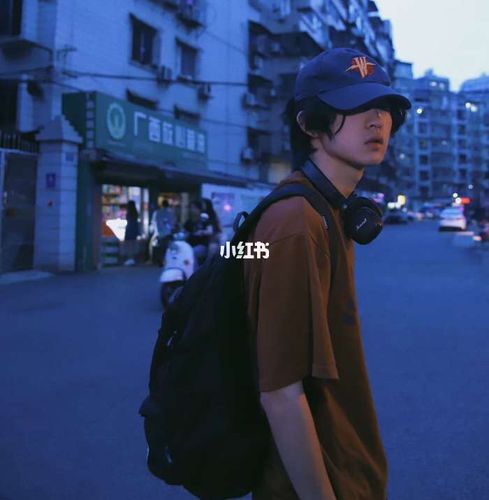 个性男生头像|小众港风_头像_素材_头像