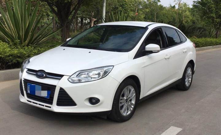 福特 福克斯 1.6 舒适型 白色 手自一体