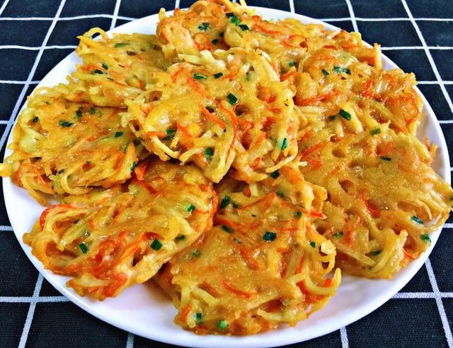 【香煎土豆饼】,好吃到光盘的早餐饼