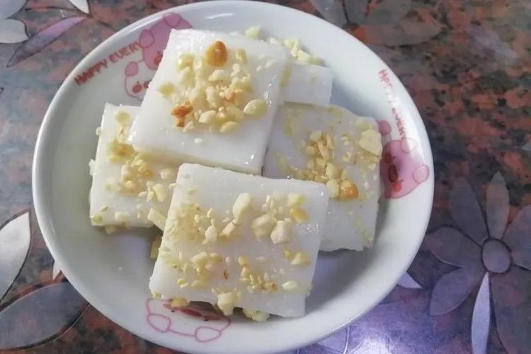 白助是岑溪传统手工制作的地方小吃代表之一.