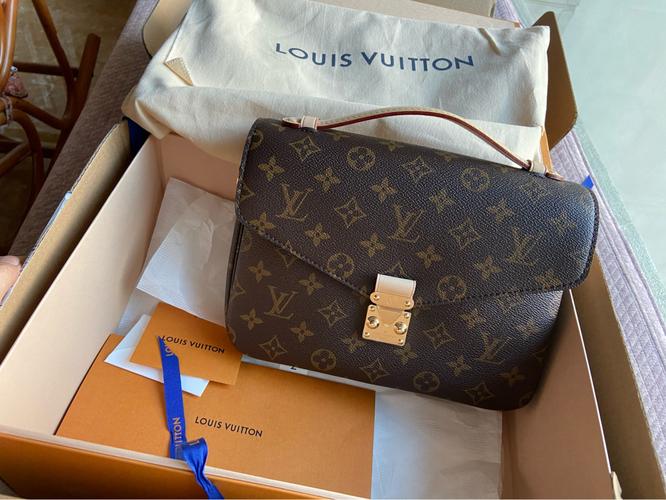 lv邮差包官网直邮_邮差包_路易威登怎么样_手袋_louis