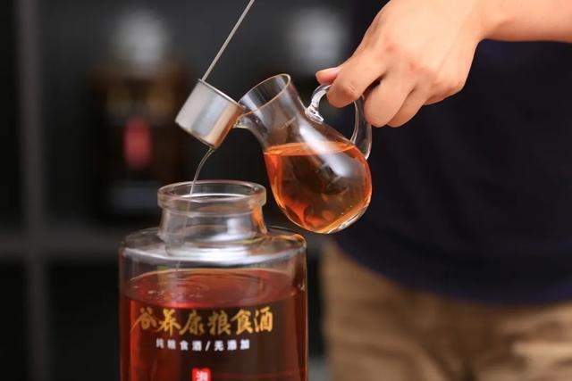 鸡血藤泡酒随身医药箱