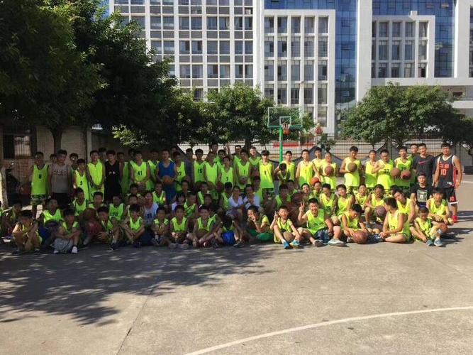 青春篮球训练营期待你的加入