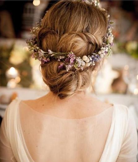 心理测试你喜欢哪款新娘发型测你是否可以与他携手一生