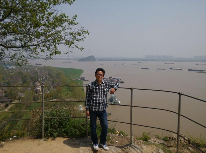 西梁山(即天门山,安徽马鞍山)