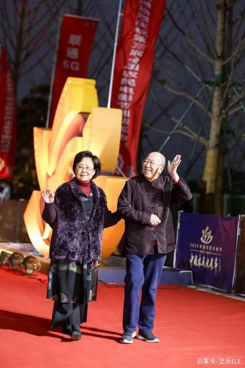 第三届中国农民电影节盛大开幕 宿鸭湖畔群星聚