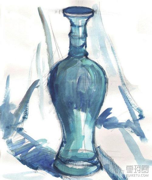 水粉画静物教程步骤三:整体观察瓶子,然后铺出酒瓶和背景的大体颜色.