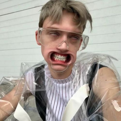 丑男搞怪表情恶心