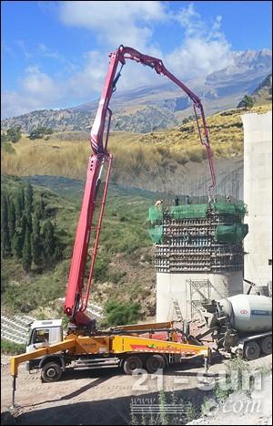 徐工施维英新一代k系列泵车助力沪昆铁路