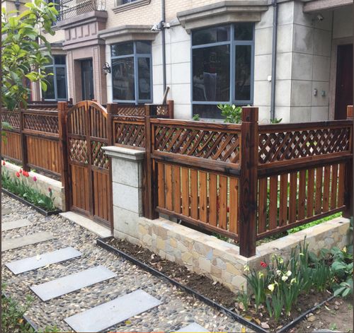 木栏栅栏户外防腐木地板木栅栏木围栏别墅院子围墙护栏篱笆碳化木栏干
