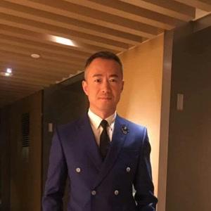 邱启明