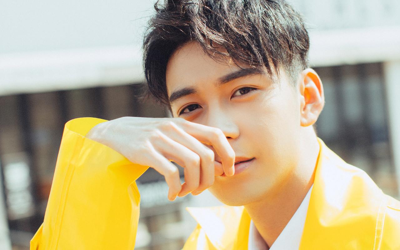 陈星旭帅气写真桌面壁纸图片