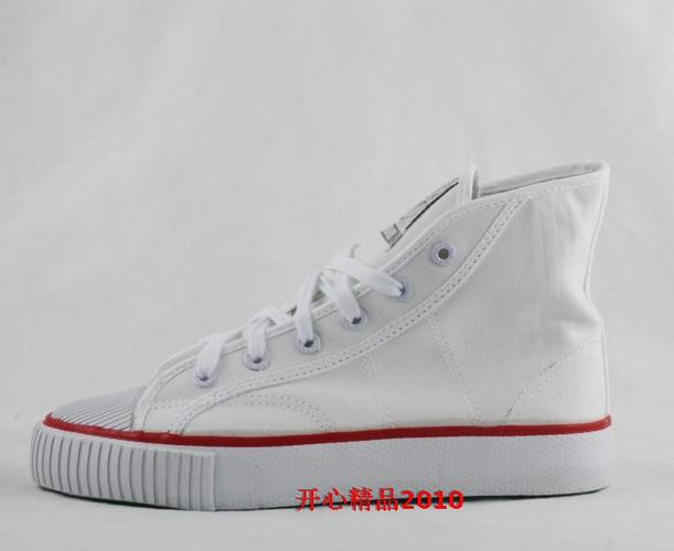 上海回力白球鞋