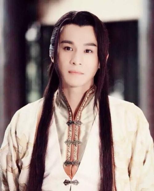 古装男神最美的六张脸,乔振宇垫底杨洋胜过胡歌,第一是他迷死人