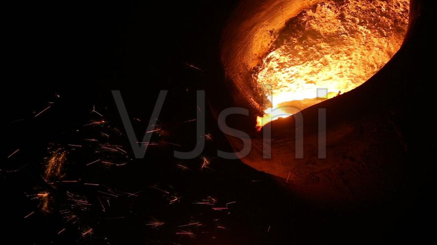 坩埚中的铁水_1920x1080_高清视频素材下载(编号:)