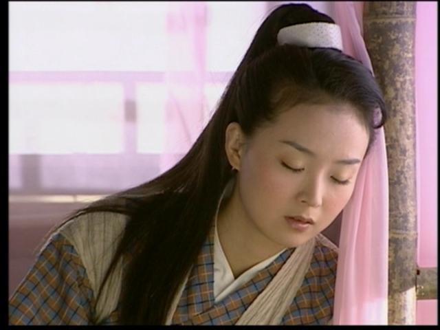 王艳~《花姑子》中饰演钟素秋.
