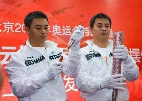 李大双,李小双