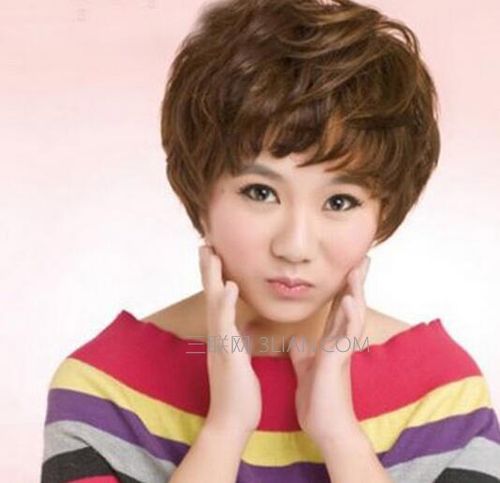 纹理烫短发适合什么脸型女生,好看的女生纹理烫发型图片