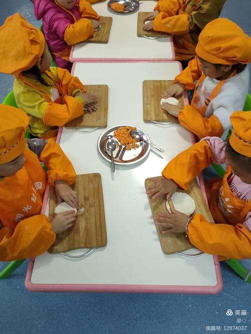 "懂生活,爱烘焙"——阳光幼儿园烘焙坊
