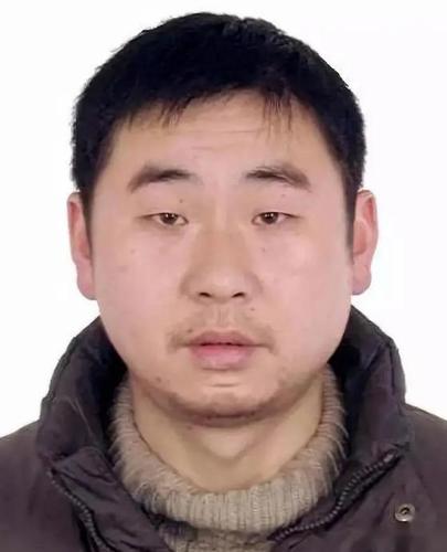 悬赏50000元缉拿萧县黄口镇这个人.