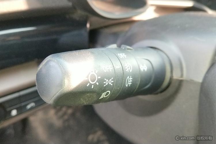 广汽传祺gs4大灯开关