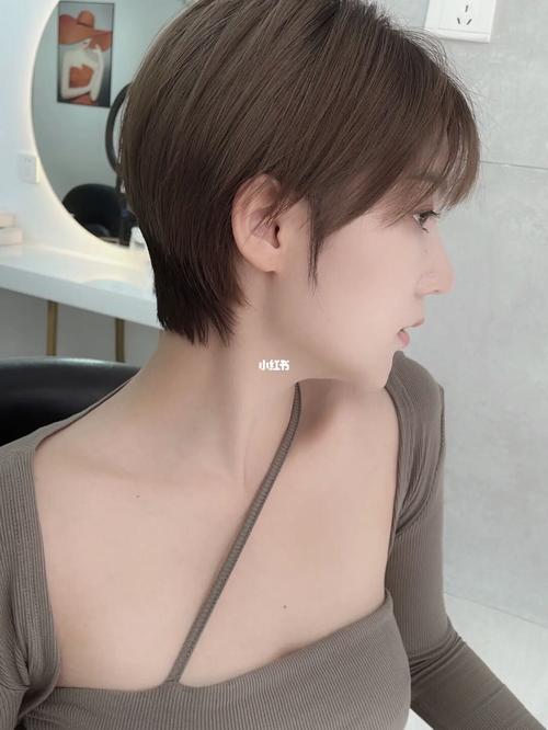 2021超短发 陈小纭同款 女生超a的短发推荐_短发_发型