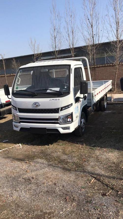 跃进小福星新款s100介绍汽柴油两款可上京牌15和18两个排量