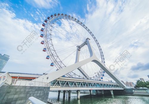 天津地标之白天的天津之眼摩天轮