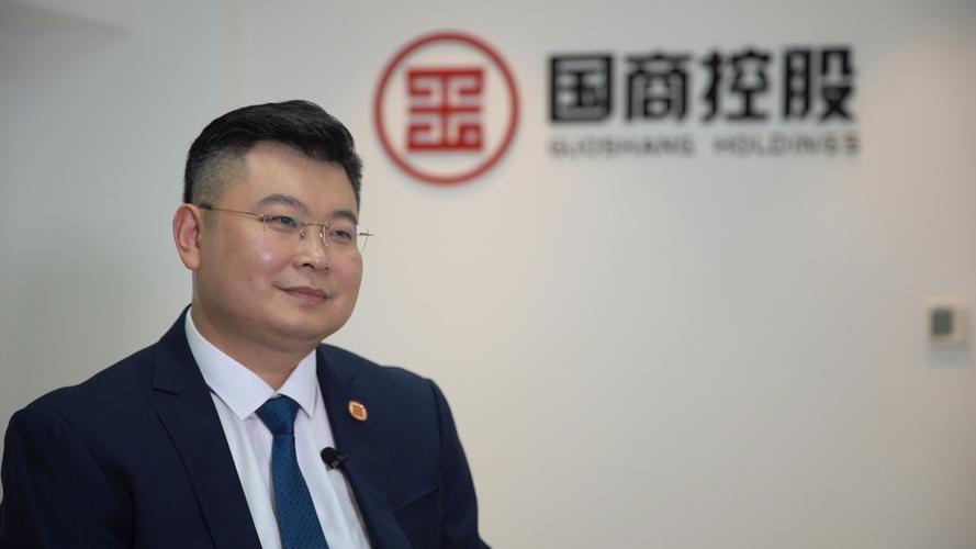 新普京娱乐控股集团董事长车健亲切会见中国中小企业协会领导一行