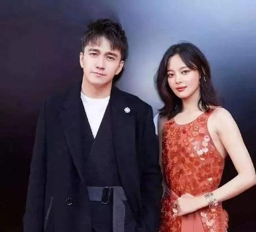 辛芷蕾的老公是谁家境有多豪?辛芷蕾的嘴唇是天生的还是整的?