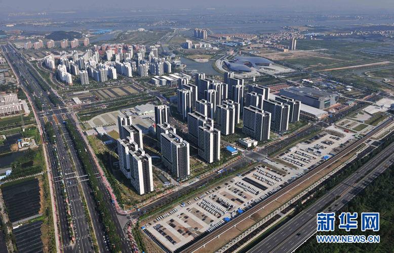 这是10月29日从空中拍摄的广州亚运城.